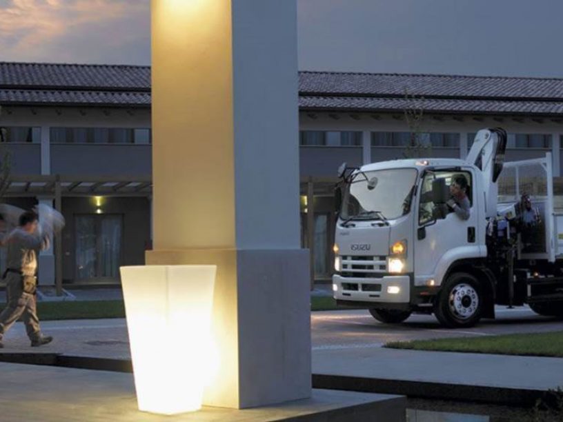Veicoli commerciali Isuzu N-Evolution